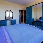 Besonderes Nur 200 Meter Zum Sandstrand Mit Meerblick, Parkplatz, Klima Crikvenica