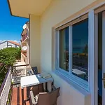شقة Besonderes Nur 200 Meter Zum Sandstrand Mit Meerblick, Parkplatz, Klima