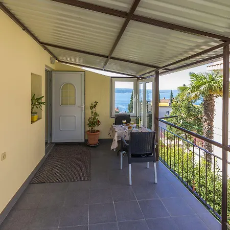 Lejlighed Besonderes Nur 200 Meter Zum Sandstrand Mit Meerblick, Parkplatz, Klima Crikvenica
