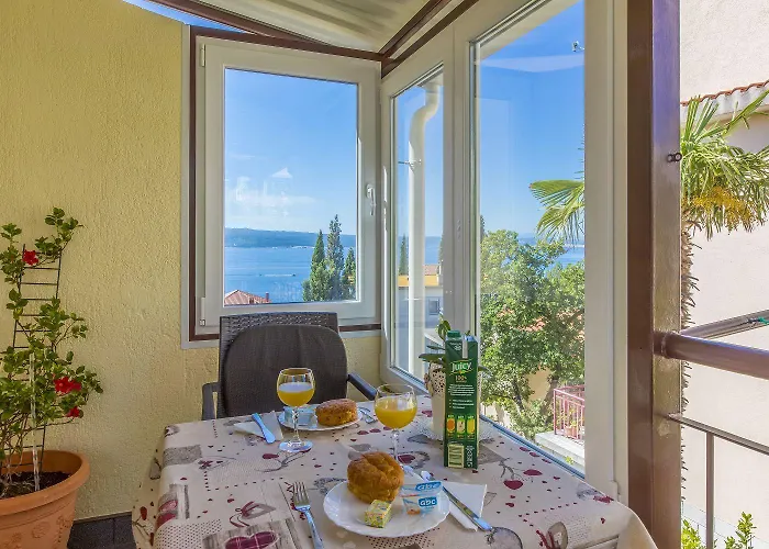 Besonderes Nur 200 Meter Zum Sandstrand Mit Meerblick, Parkplatz, Klima Apartment