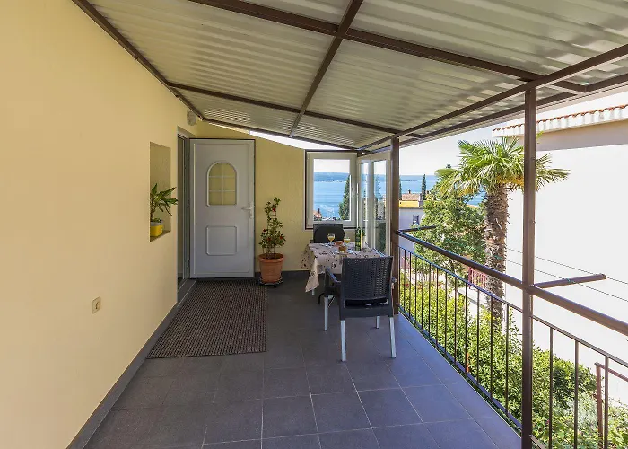 Apartment Besonderes Nur 200 Meter Zum Sandstrand Mit Meerblick, Parkplatz, Klima Crikvenica